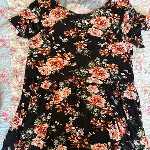 Floral maternity and nursing blouse